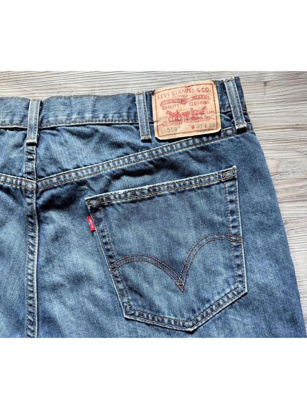 Vintage Levi's 559 Relaxed Straight Fit Jeans 40x32 Blue Denim